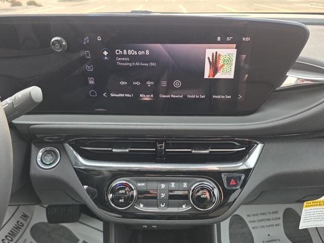 new 2025 Buick Envista car, priced at $29,895
