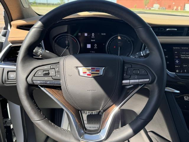 used 2024 Cadillac XT6 car, priced at $51,400