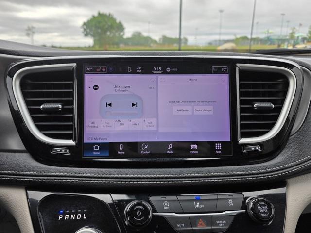 used 2022 Chrysler Pacifica car, priced at $26,800