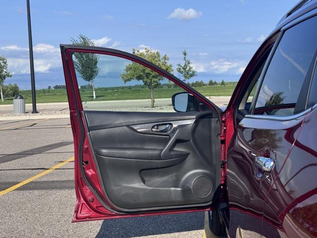 used 2018 Nissan Rogue car, priced at $14,395