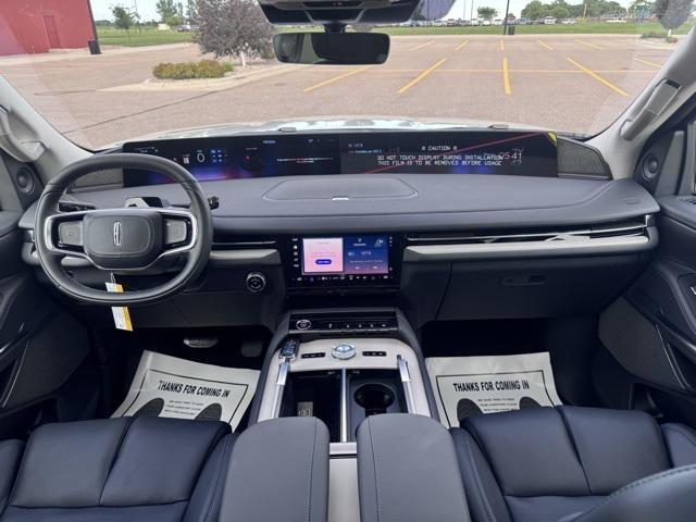 new 2025 Lincoln Navigator car, priced at $105,730