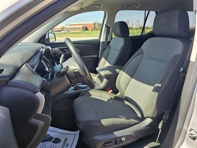 used 2020 Chevrolet Traverse car, priced at $23,100