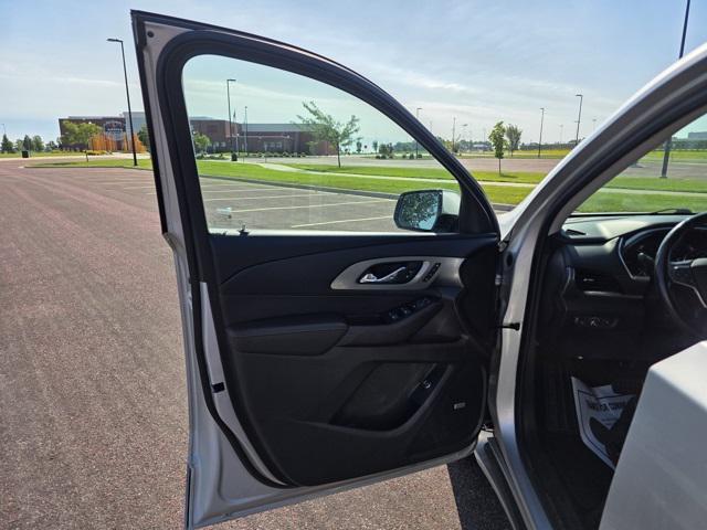 used 2019 Chevrolet Traverse car, priced at $19,690