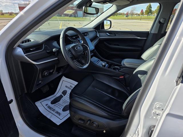 used 2023 Jeep Grand Cherokee car, priced at $32,000