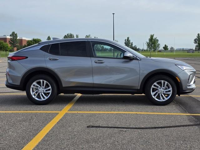 new 2025 Buick Envista car, priced at $26,685
