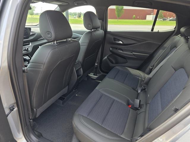 new 2025 Buick Envista car, priced at $26,685