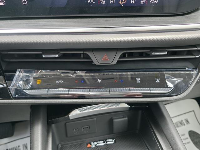 new 2024 Buick Envision car, priced at $39,640