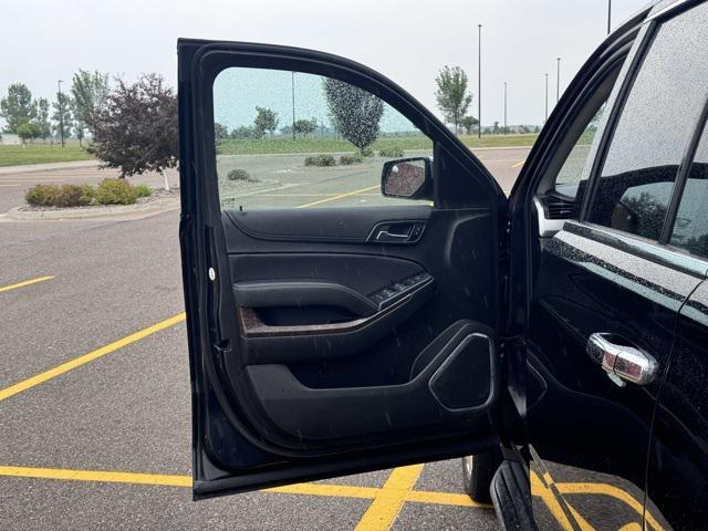 used 2020 Chevrolet Suburban car, priced at $27,495