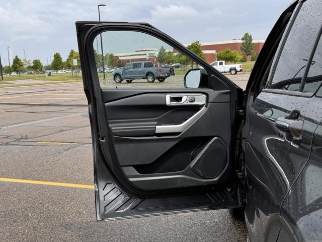 used 2020 Ford Explorer car, priced at $26,895