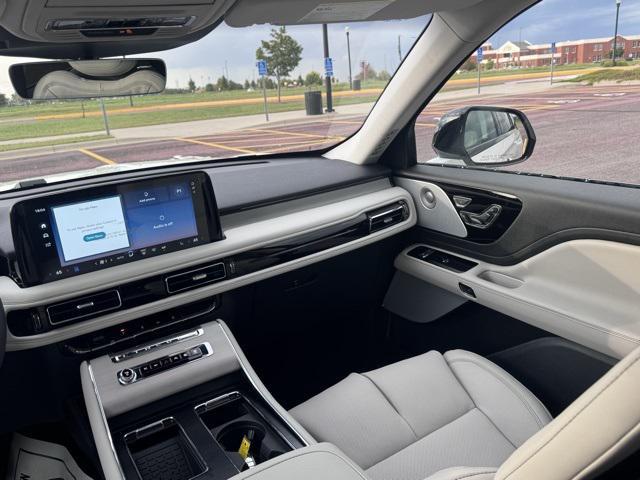 new 2025 Lincoln Aviator car, priced at $79,660