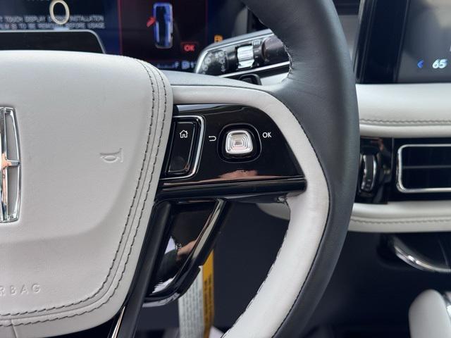 new 2025 Lincoln Aviator car, priced at $79,660