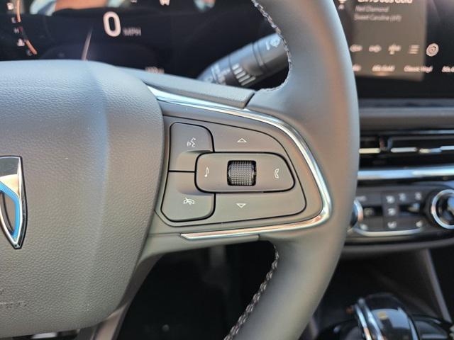 new 2025 Buick Envista car, priced at $30,070