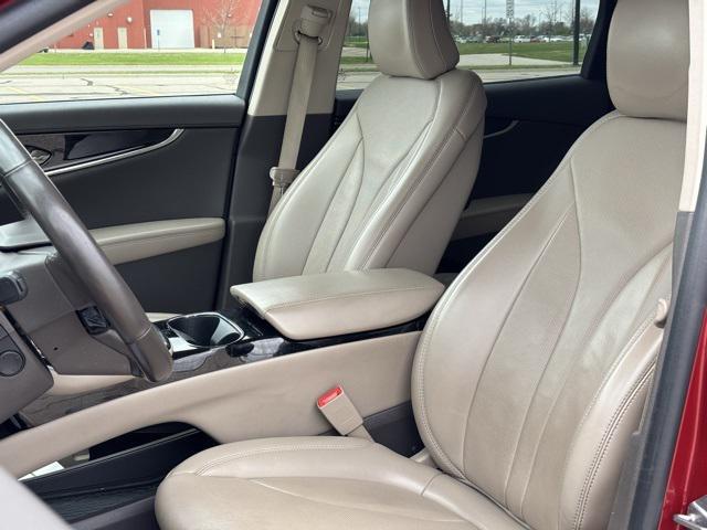 used 2021 Lincoln Nautilus car, priced at $32,355