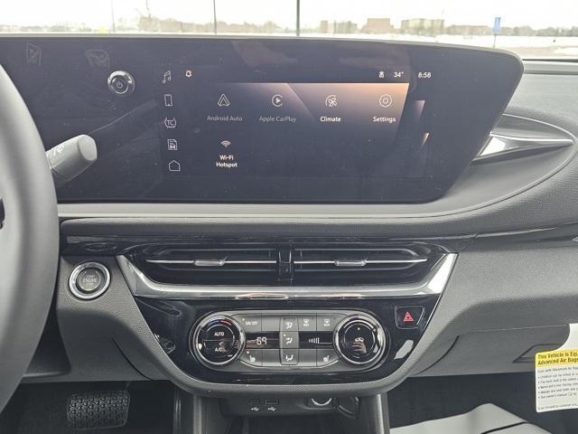 new 2025 Buick Envista car, priced at $29,175