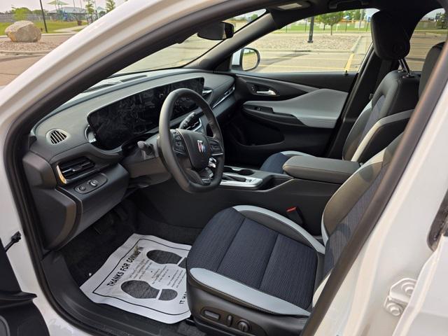 new 2025 Buick Envista car, priced at $26,190