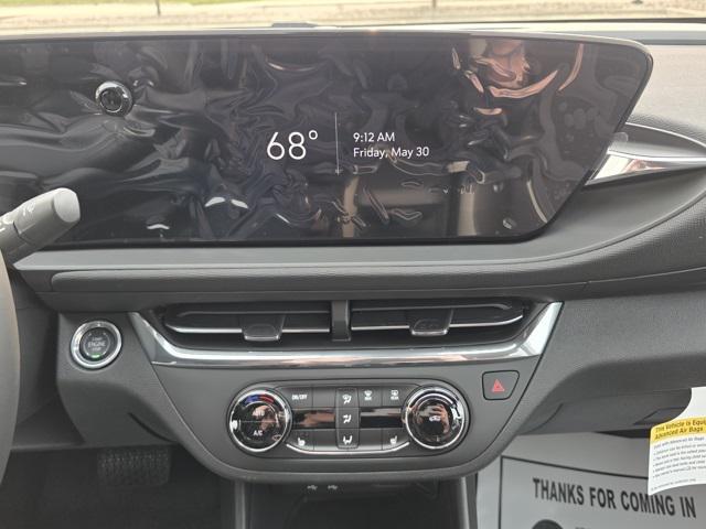 new 2025 Buick Envista car, priced at $26,190