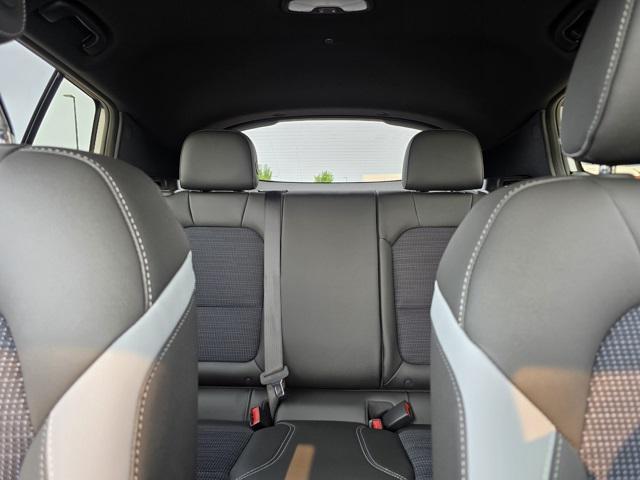 new 2025 Buick Envista car, priced at $26,190
