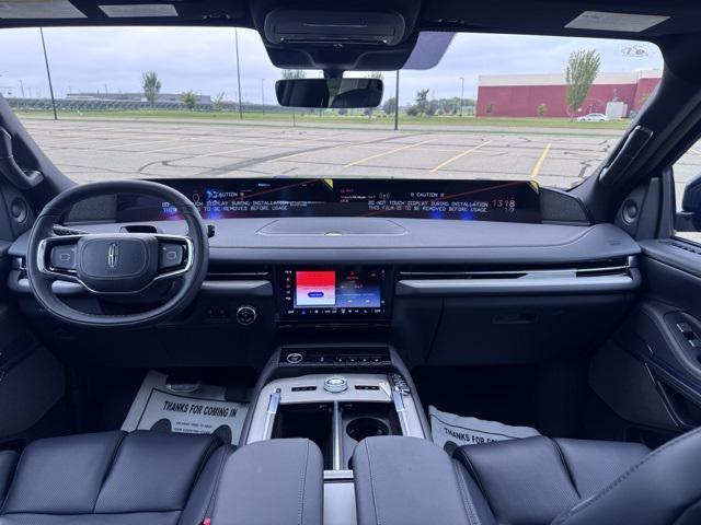 new 2025 Lincoln Navigator car, priced at $110,430