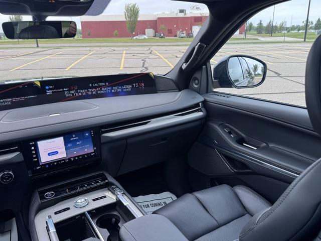 new 2025 Lincoln Navigator car, priced at $110,430