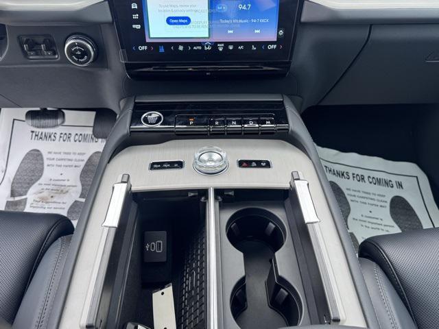 new 2025 Lincoln Navigator car, priced at $110,430