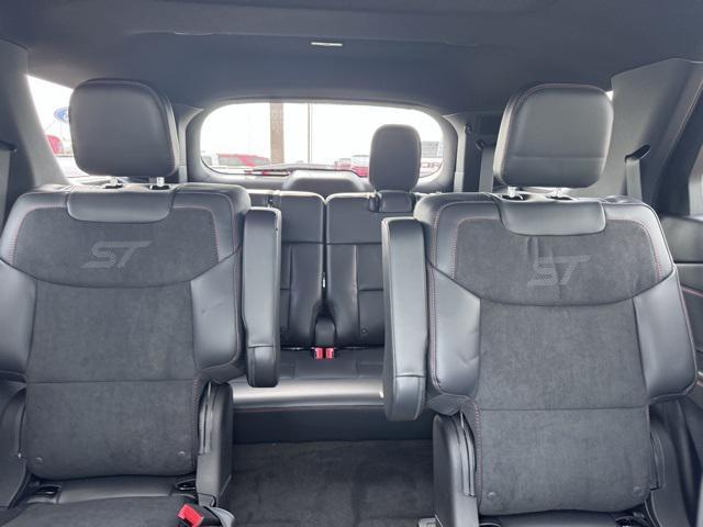 new 2025 Ford Explorer car, priced at $61,370