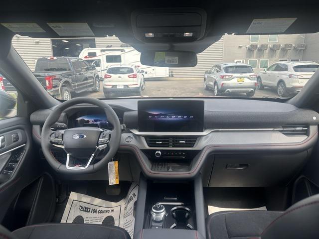 new 2025 Ford Explorer car, priced at $61,370