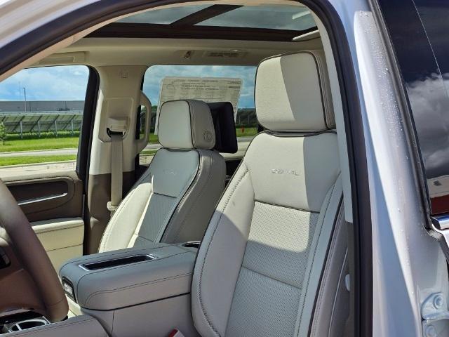 new 2024 GMC Yukon XL car, priced at $97,505