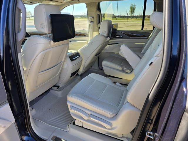 used 2021 Cadillac Escalade ESV car, priced at $59,500