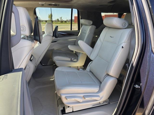 used 2021 Cadillac Escalade ESV car, priced at $59,500