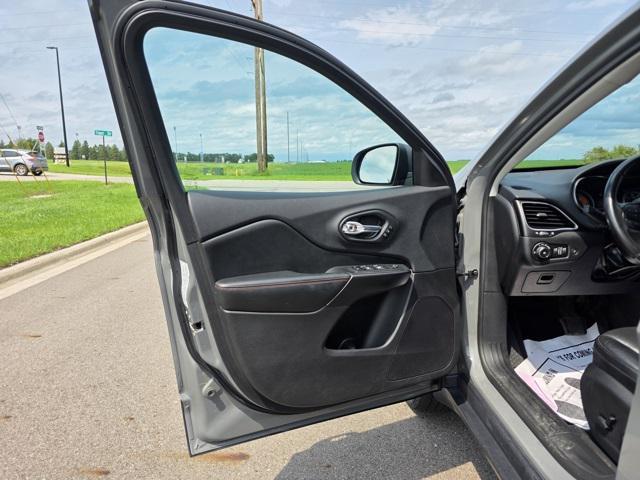 used 2019 Jeep Cherokee car, priced at $21,900