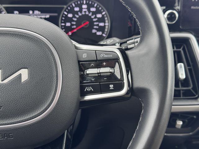 used 2023 Kia Sorento car, priced at $32,015