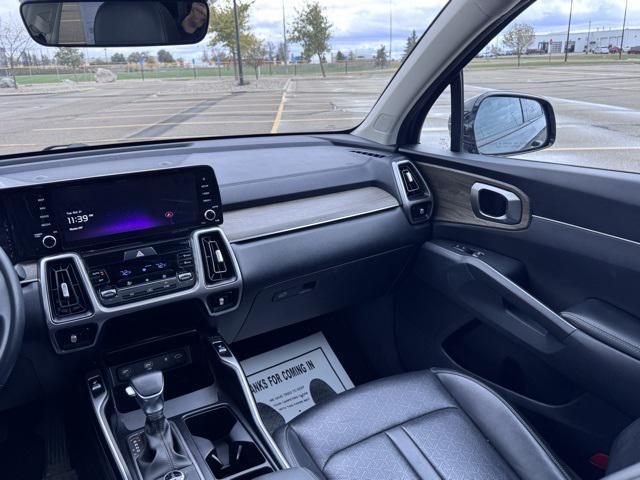 used 2023 Kia Sorento car, priced at $32,015