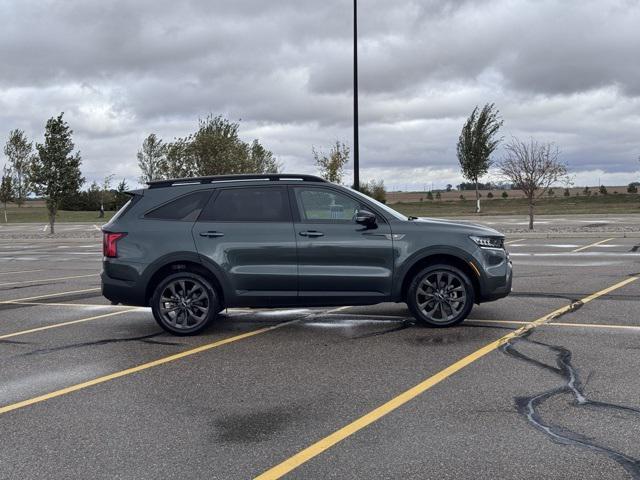 used 2023 Kia Sorento car, priced at $32,015