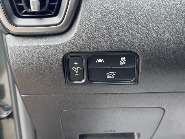 used 2023 Kia Sorento car, priced at $32,015