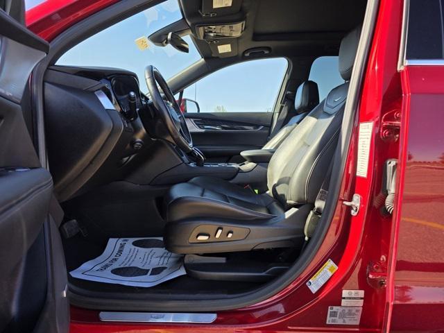 used 2023 Cadillac XT6 car, priced at $37,620
