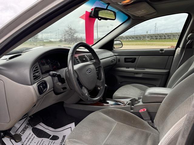 used 2007 Ford Taurus car, priced at $1,895
