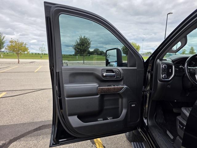 used 2022 GMC Sierra 2500 car, priced at $60,600