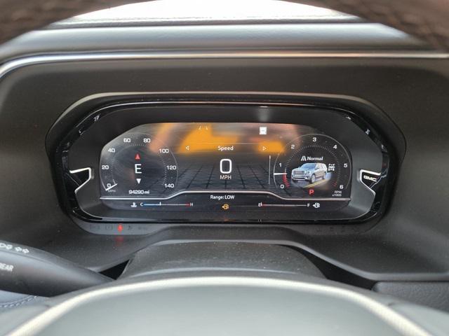 used 2022 GMC Yukon XL car, priced at $45,997