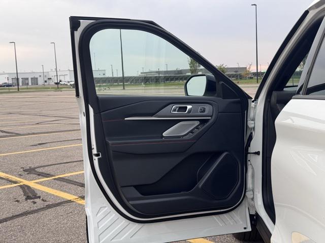 new 2025 Ford Explorer car, priced at $59,449
