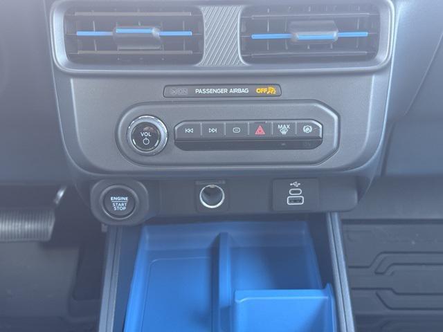 new 2025 Ford Maverick car, priced at $35,254