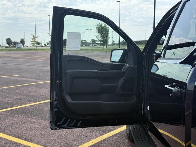 new 2025 Ford F-150 car, priced at $77,177