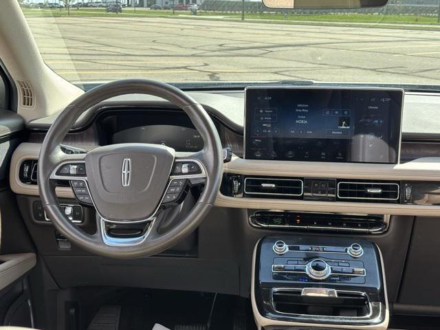 used 2022 Lincoln Nautilus car, priced at $38,700