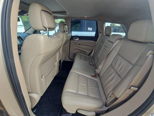 used 2015 Jeep Grand Cherokee car, priced at $18,598