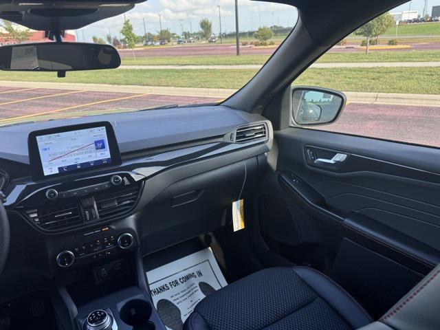 new 2025 Ford Escape car, priced at $31,179