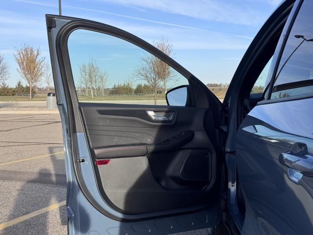 new 2025 Ford Escape car, priced at $30,842