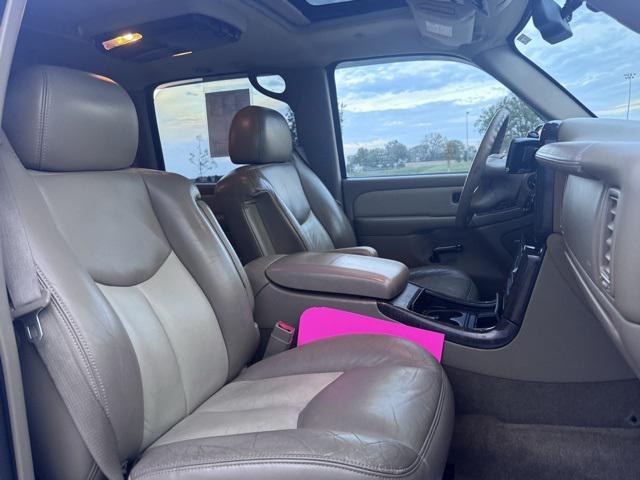 used 2004 GMC Yukon XL car, priced at $5,995