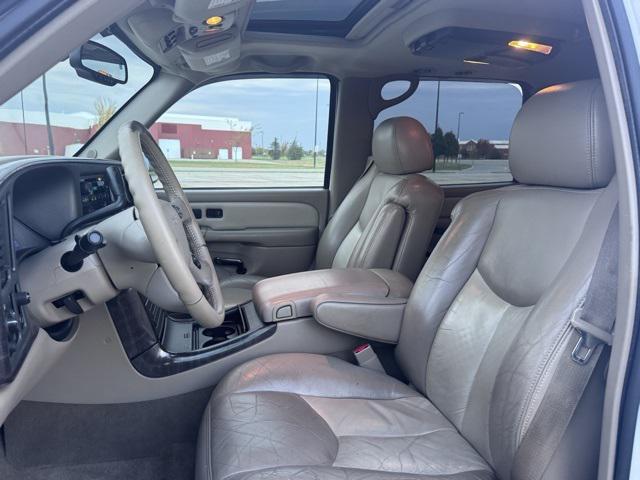 used 2004 GMC Yukon XL car, priced at $5,995