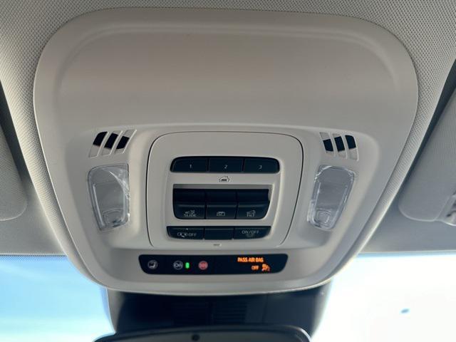 new 2025 Buick Envision car, priced at $43,735
