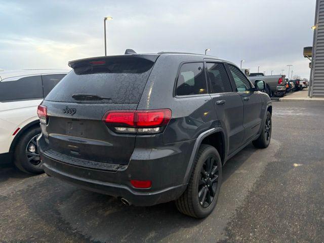 used 2017 Jeep Grand Cherokee car, priced at $14,747