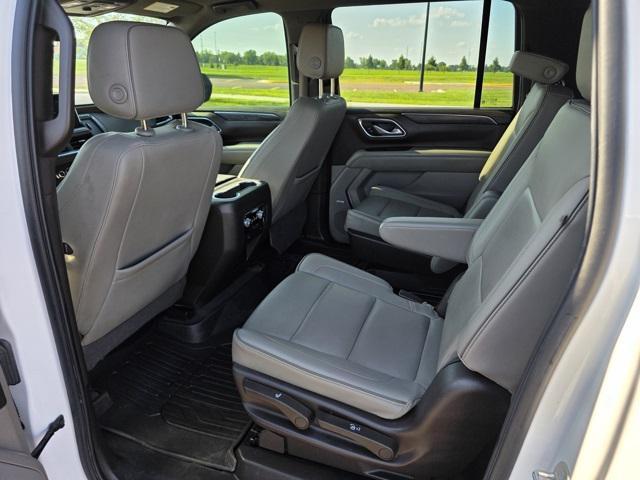 used 2022 GMC Yukon XL car, priced at $39,812